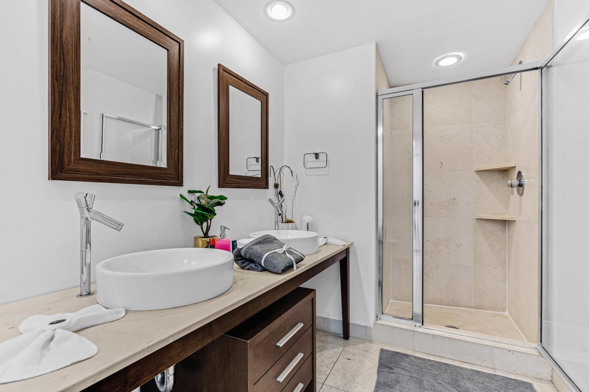 Luxurious Condo At Icon With Views Miami Exteriér fotografie